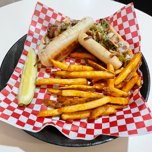 SAUSAGE PEPPERS & ONION SUB.